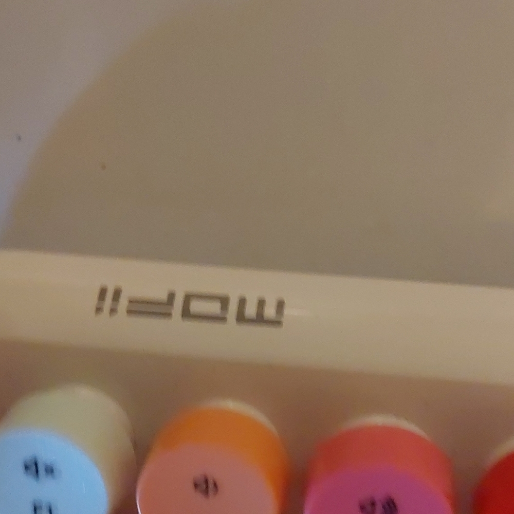 Colorful Round Keycap Keyboard - Picture 5 of 5